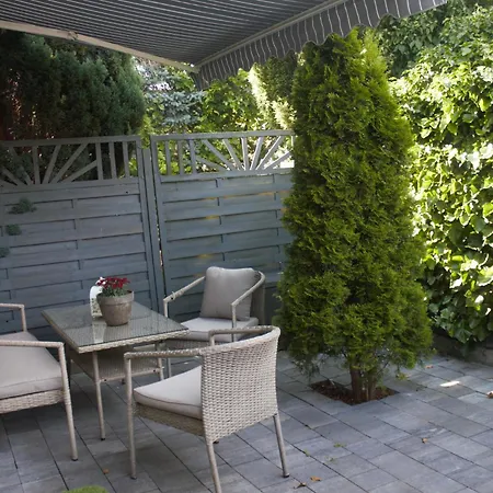 Caloroczny Domek Z Patio Wladyslawowo Exterior photo
